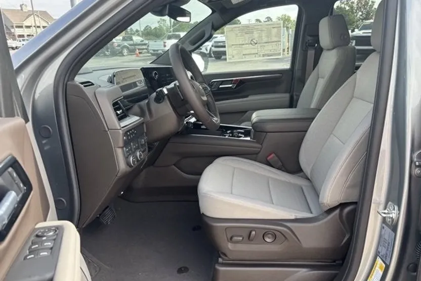 2026 Chevrolet Tahoe LS photo 1