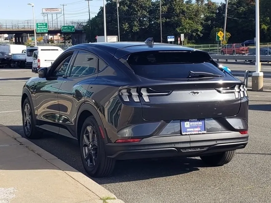 2021 Ford Mustang Mach-E Select photo 1
