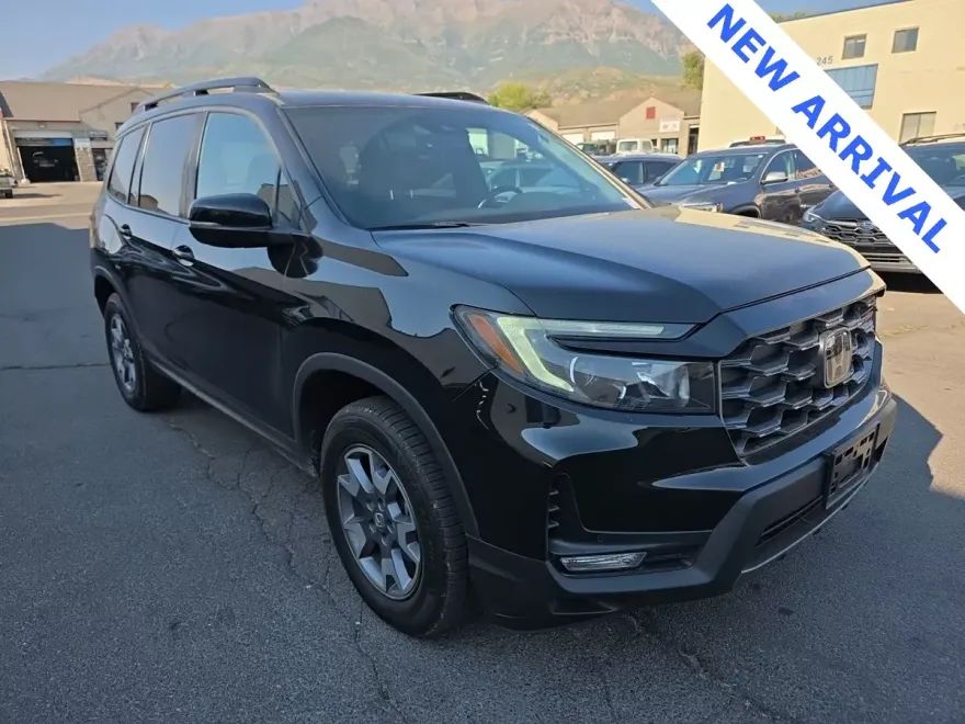 2022 Honda Passport TrailSport photo 1
