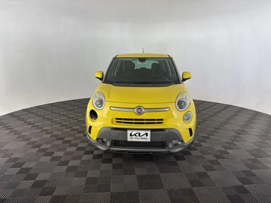 2014 Fiat 500L Trekking photo 1