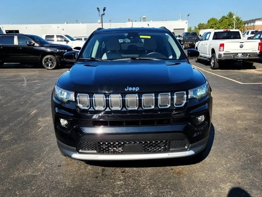 2022 Jeep Compass Limited photo 1