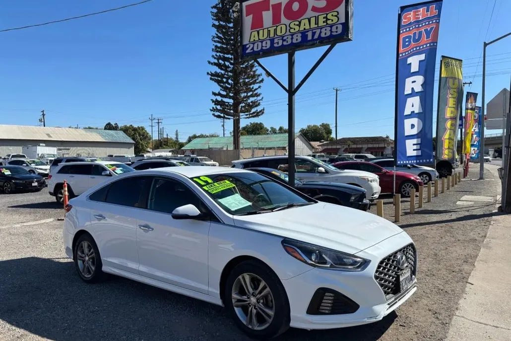2019 Hyundai Sonata SEL photo 1