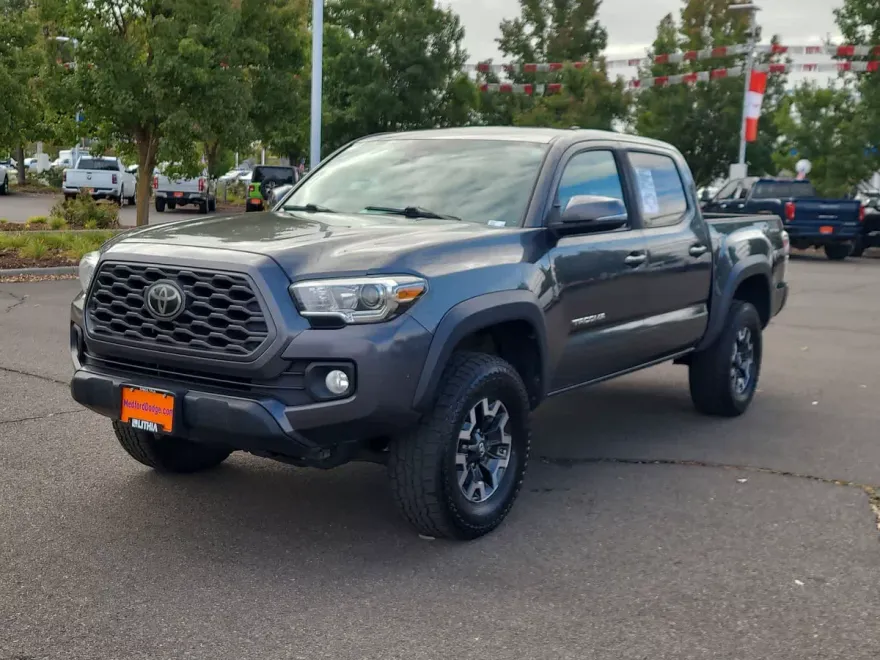 2020 Toyota Tacoma SR5 photo 1