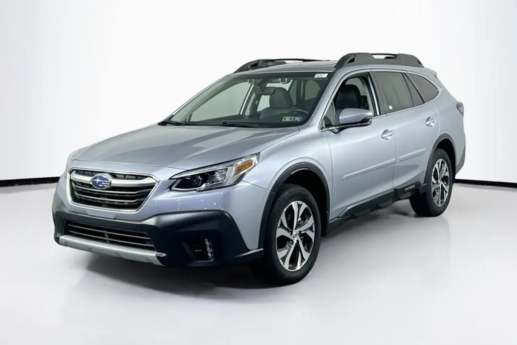 2022 Subaru Outback Limited photo 1