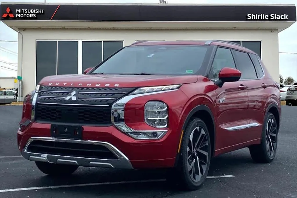 2025 Mitsubishi Outlander PHEV SEL photo 1