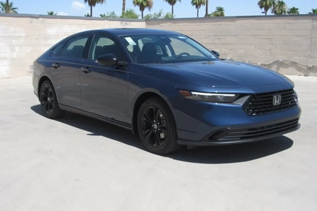 2025 Honda Accord SE photo 1