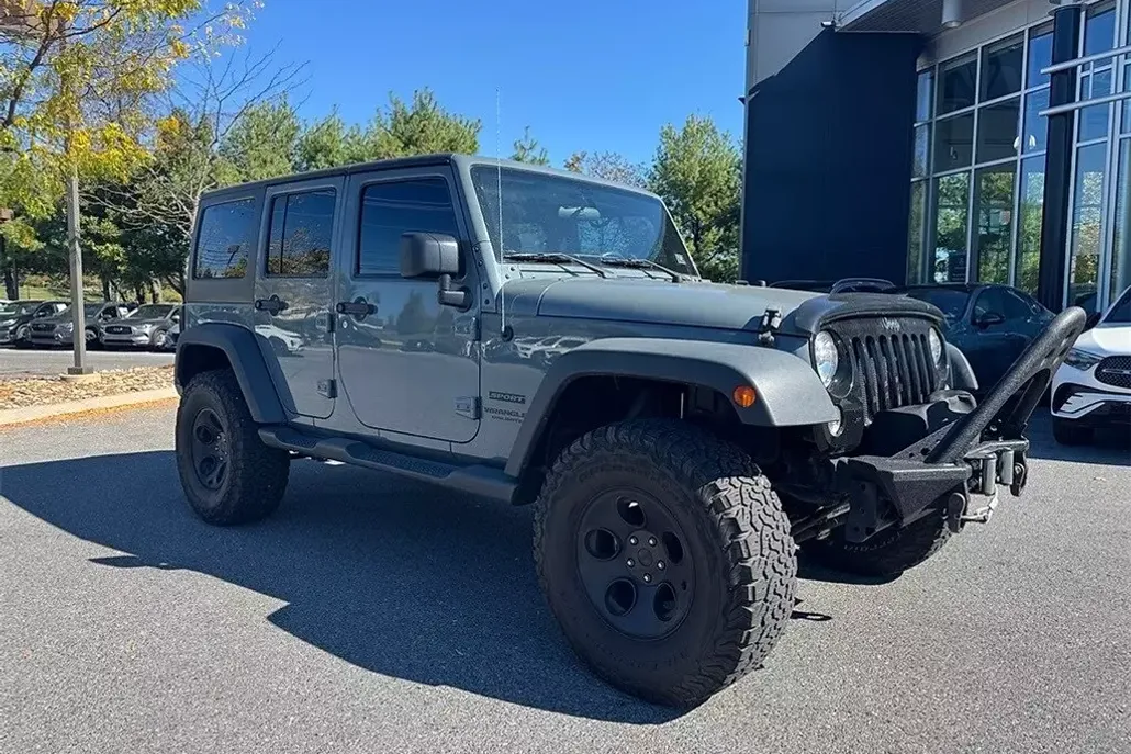 2015 Jeep Wrangler Unlimited Sport photo 1