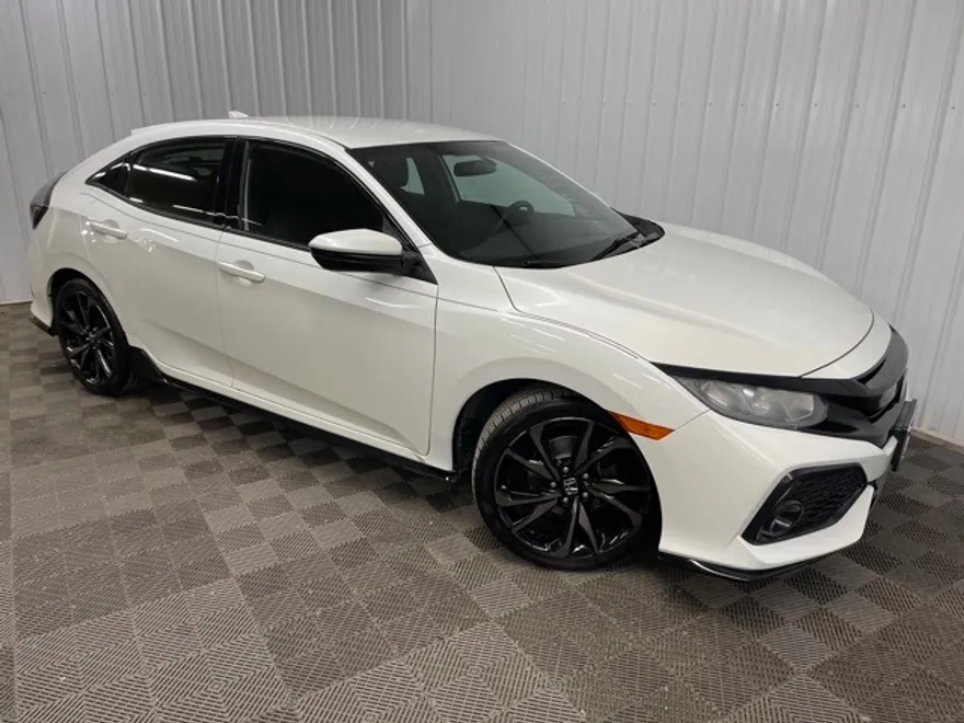 2017 Honda Civic Sport photo 1