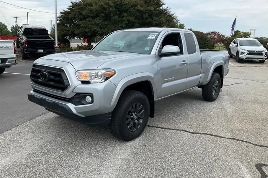 2022 Toyota Tacoma SR photo 1