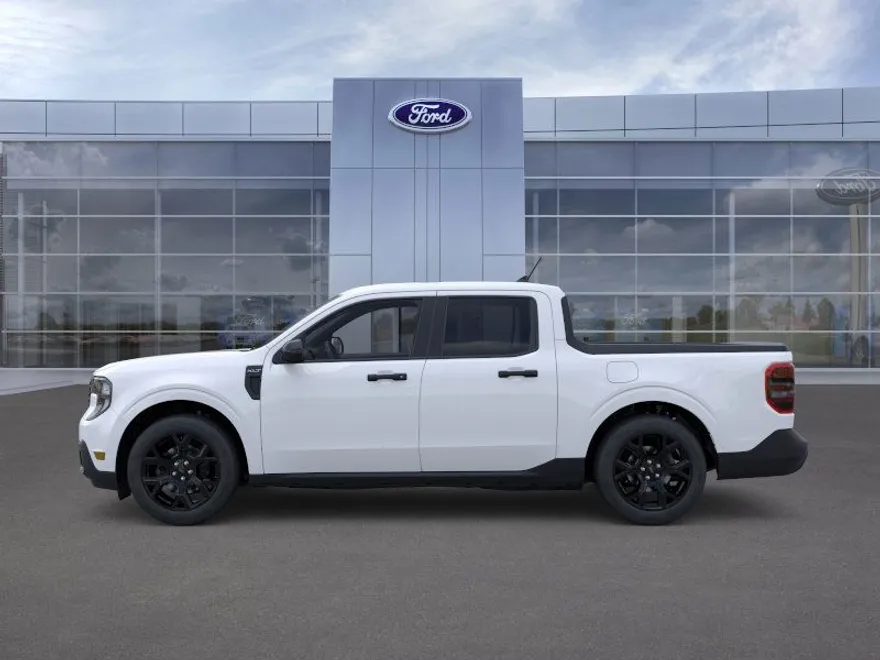 2025 Ford Maverick XLT photo 1