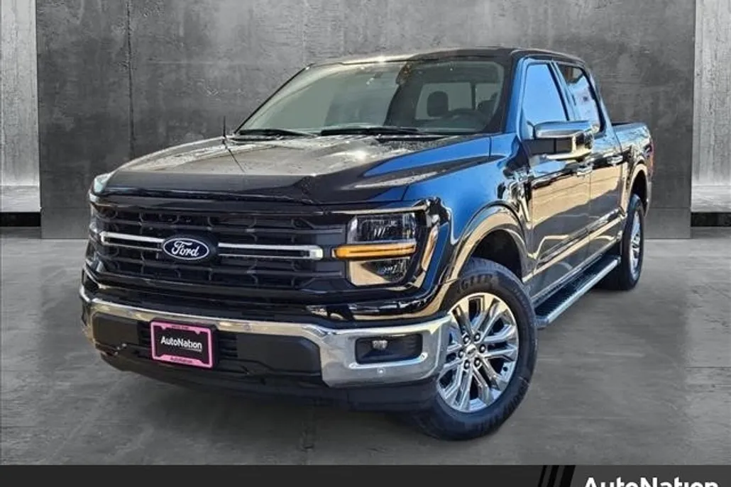 2025 Ford F-150 XLT photo 1