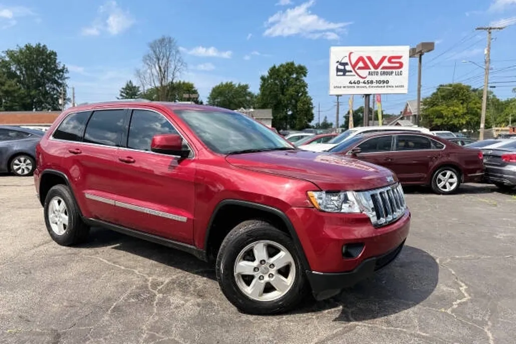 2013 Jeep Grand Cherokee Laredo photo 1