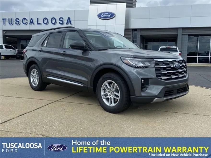 2025 Ford Explorer photo 1