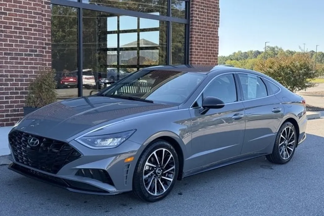 2020 Hyundai Sonata SEL Plus photo 1
