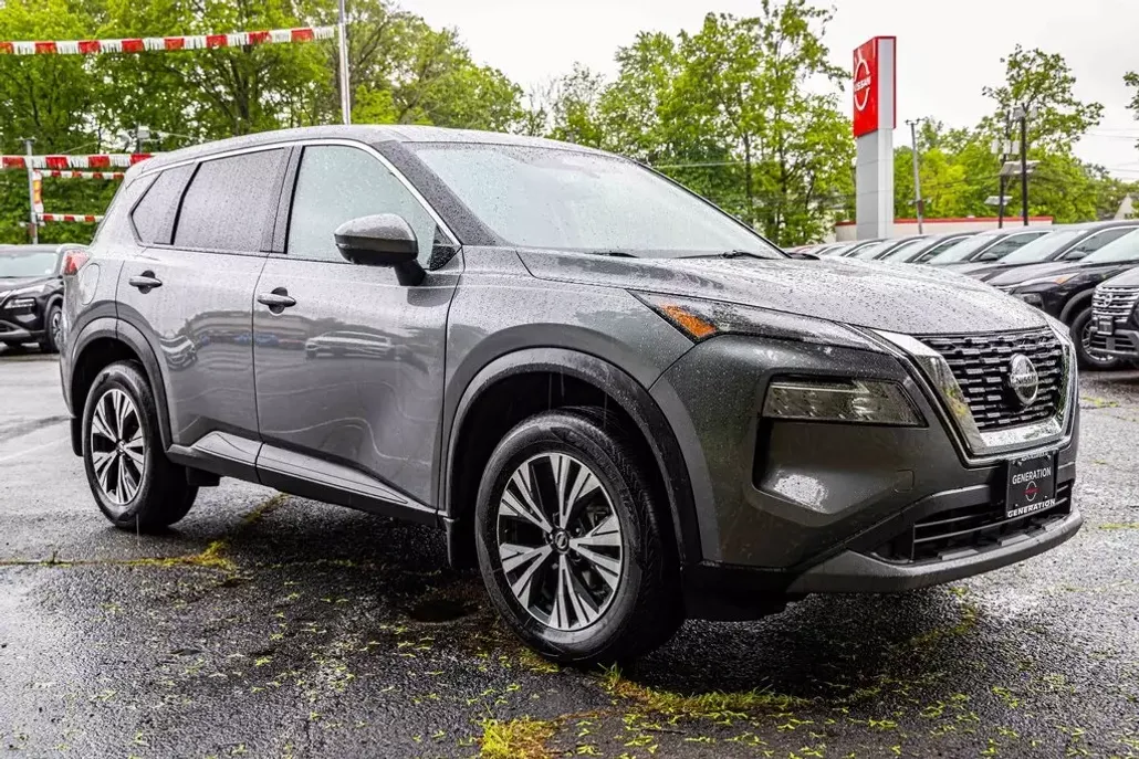 2021 Nissan Rogue SV photo 1
