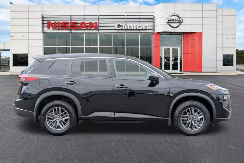 2024 Nissan Rogue S photo 1