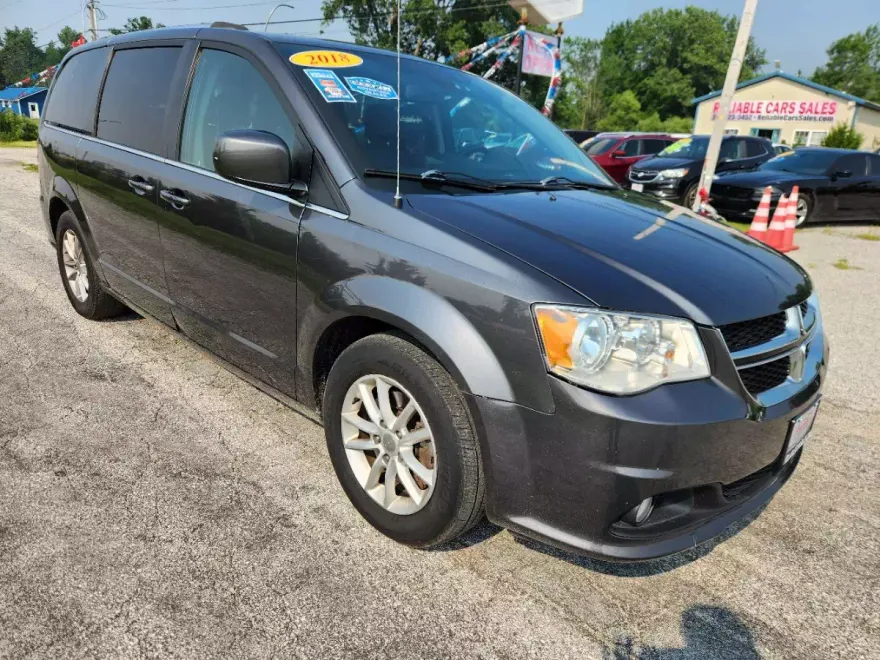 2018 Dodge Grand Caravan SXT photo 1