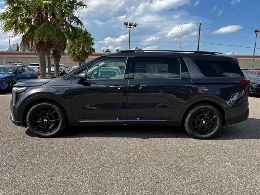 2026 Kia Carnival SX Prestige photo 1