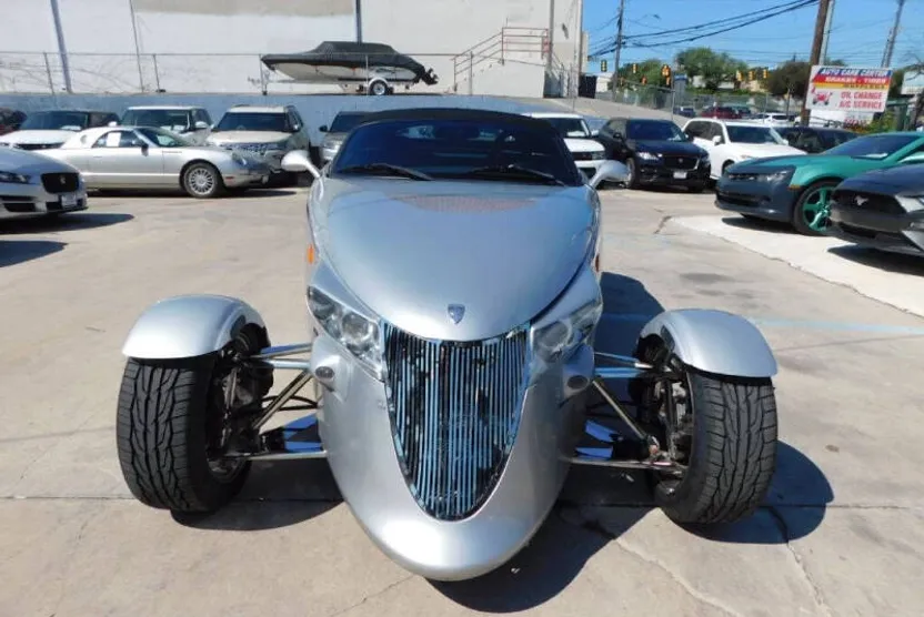 2000 Plymouth Prowler Base photo 1
