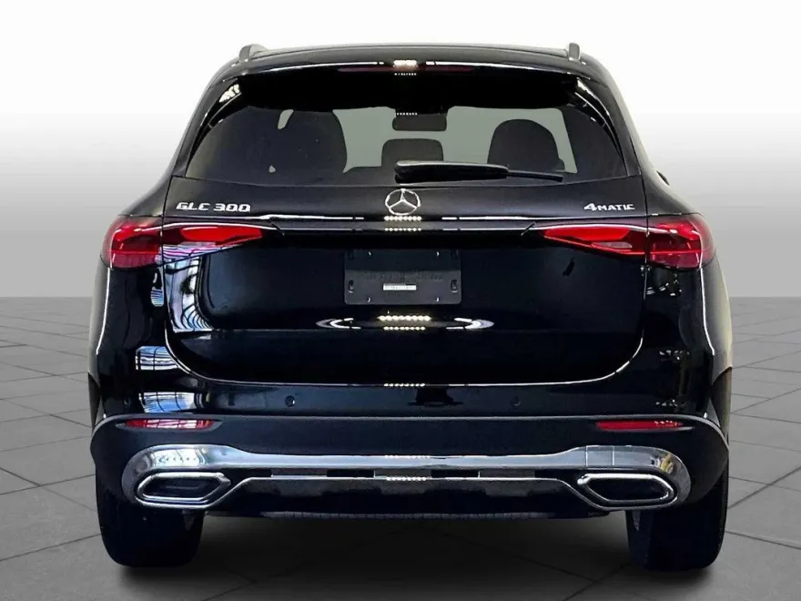 2025 Mercedes Benz GLC 300 4MATIC photo 1