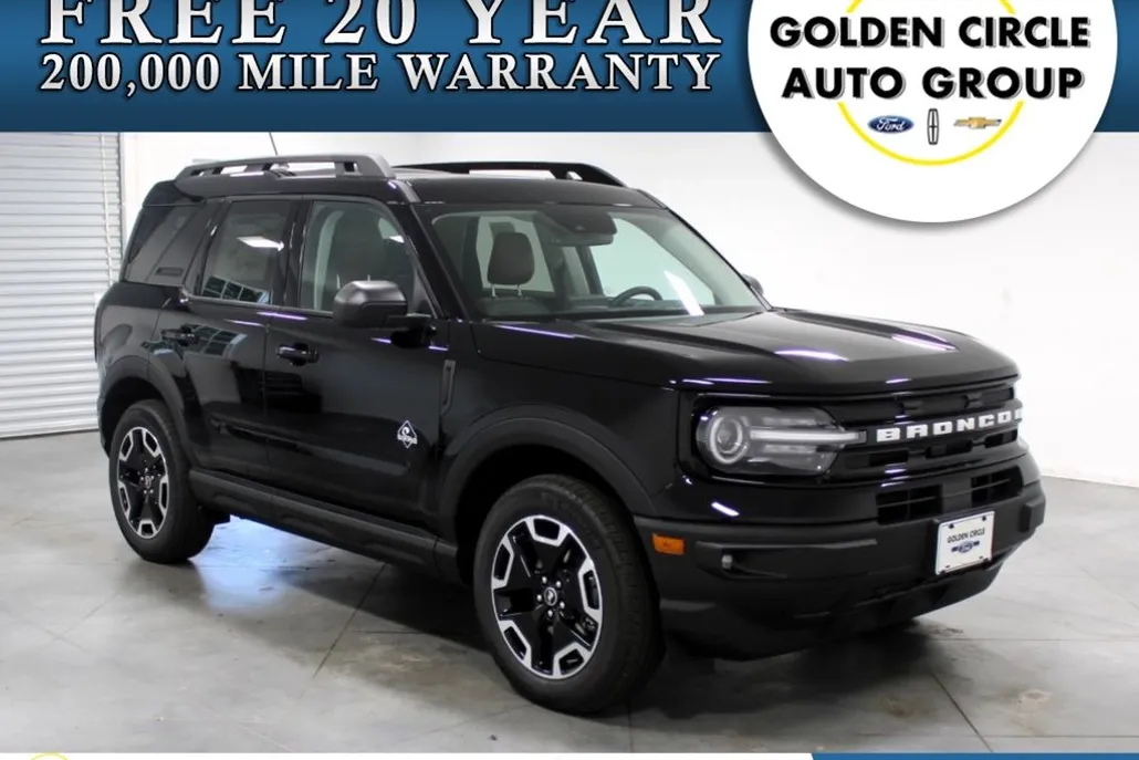 2024 Ford Bronco Sport Outer Banks photo 1