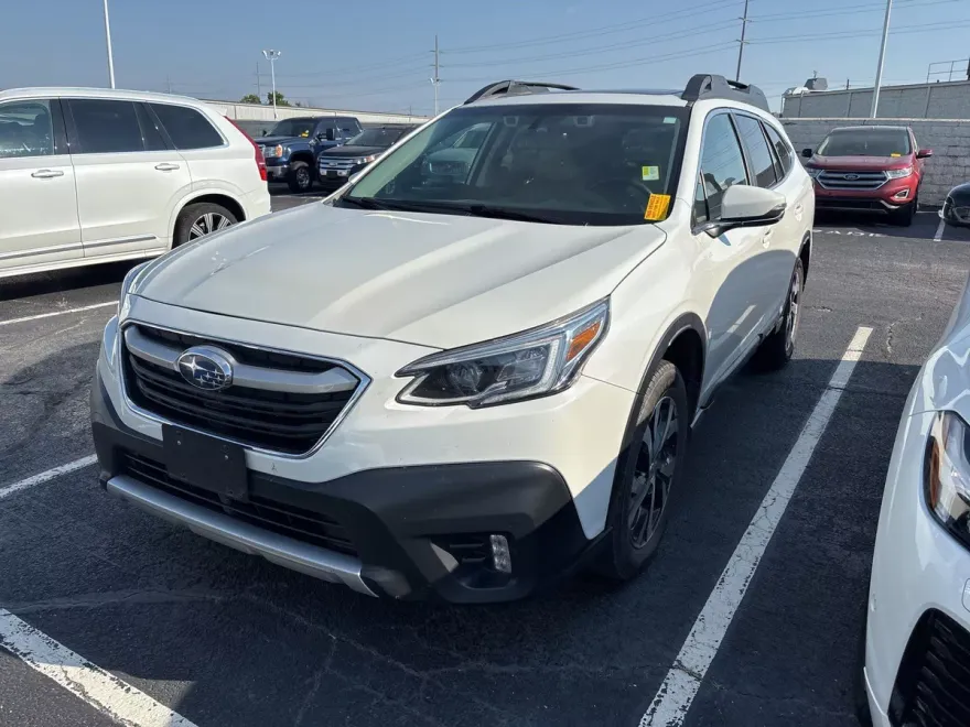 2022 Subaru Outback Limited photo 1