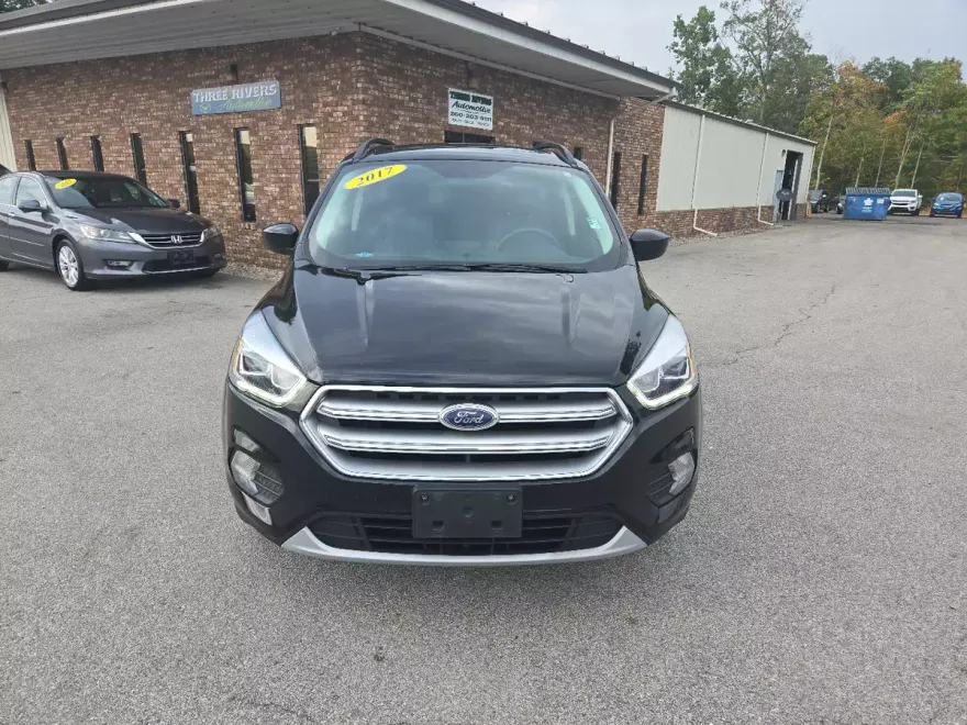 2017 Ford Escape SE photo 1