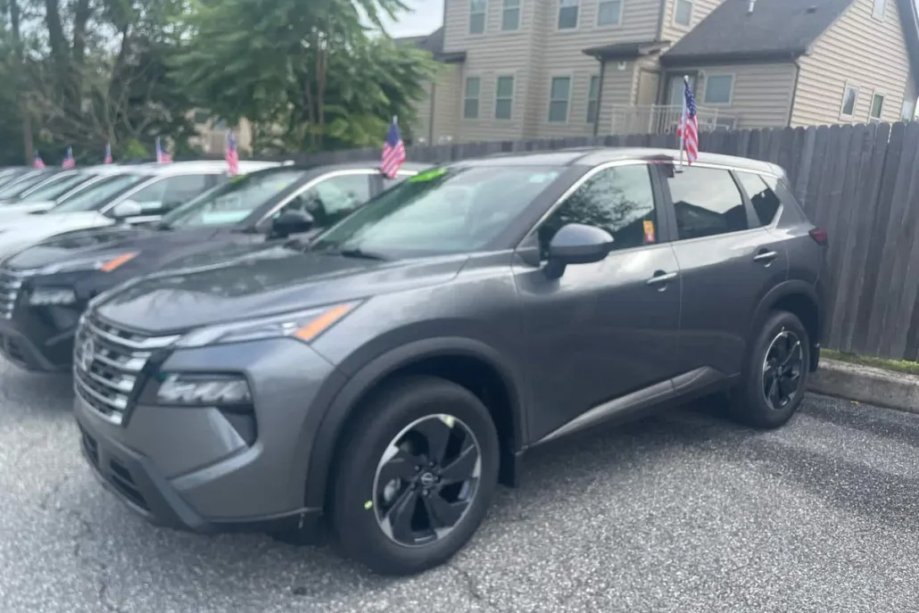 2026 Nissan Rogue SV AWD photo 1