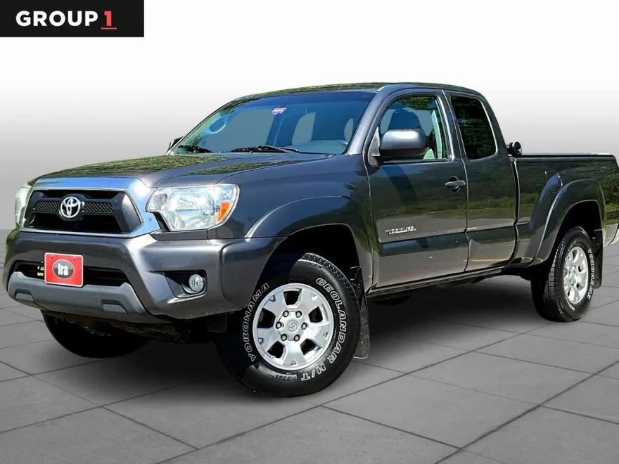 2015 Toyota Tacoma SR5 photo 1