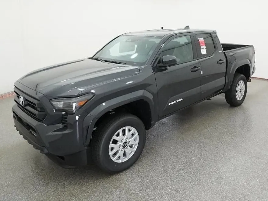 2025 Toyota Tacoma SR5 photo 1