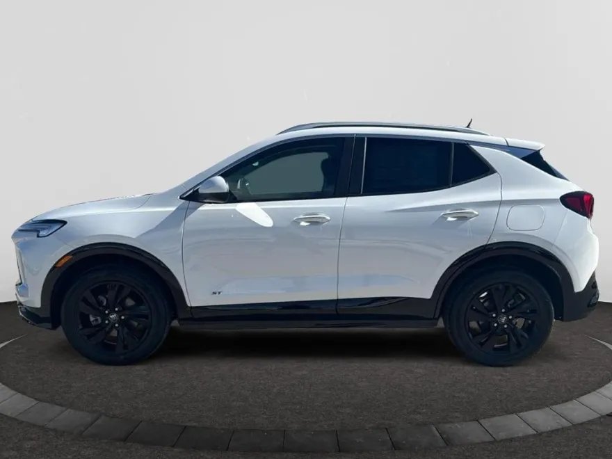 2025 Buick Encore GX Sport Touring photo 1