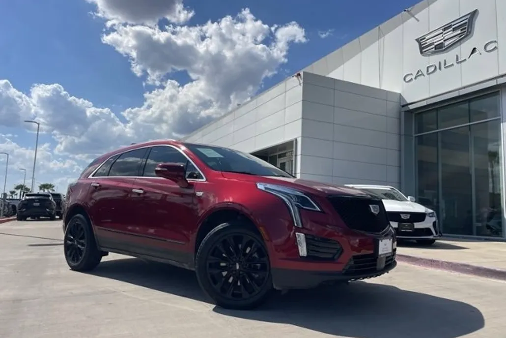 2022 Cadillac XT5 Premium Luxury photo 1