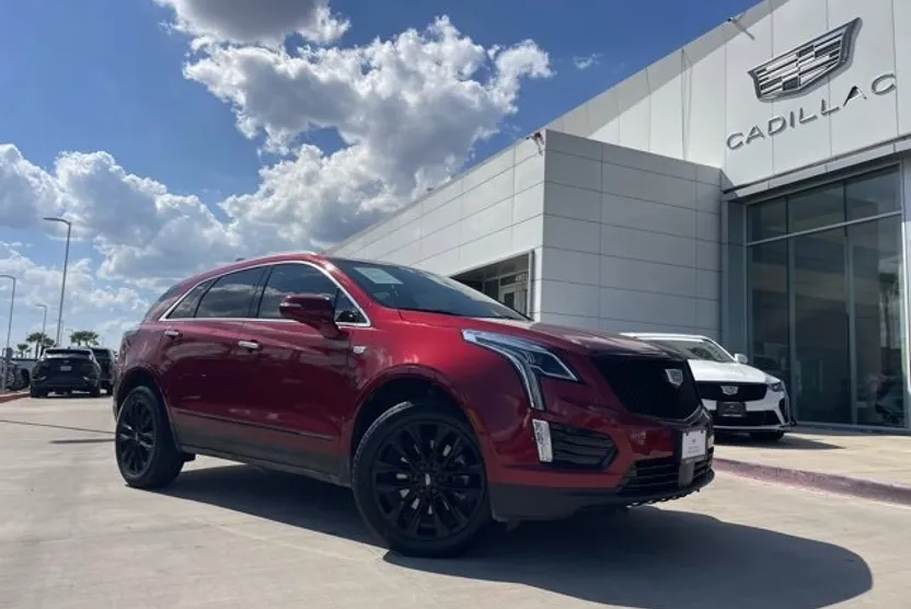 2022 Cadillac XT5 Premium Luxury photo 1