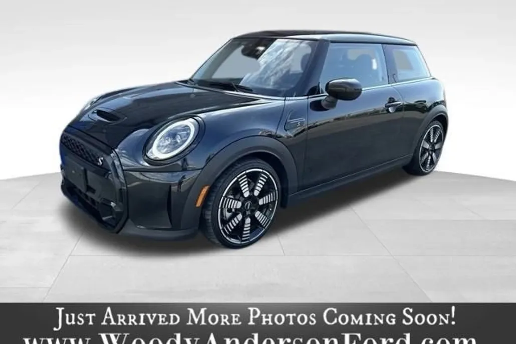 2024 Mini Cooper 2 Door Hardtop S photo 1