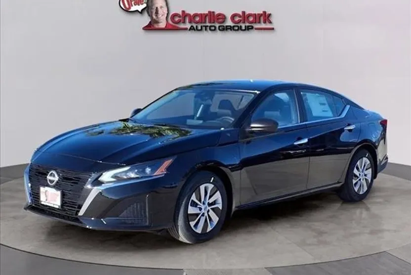 2025 Nissan Altima 2.5 S photo 1