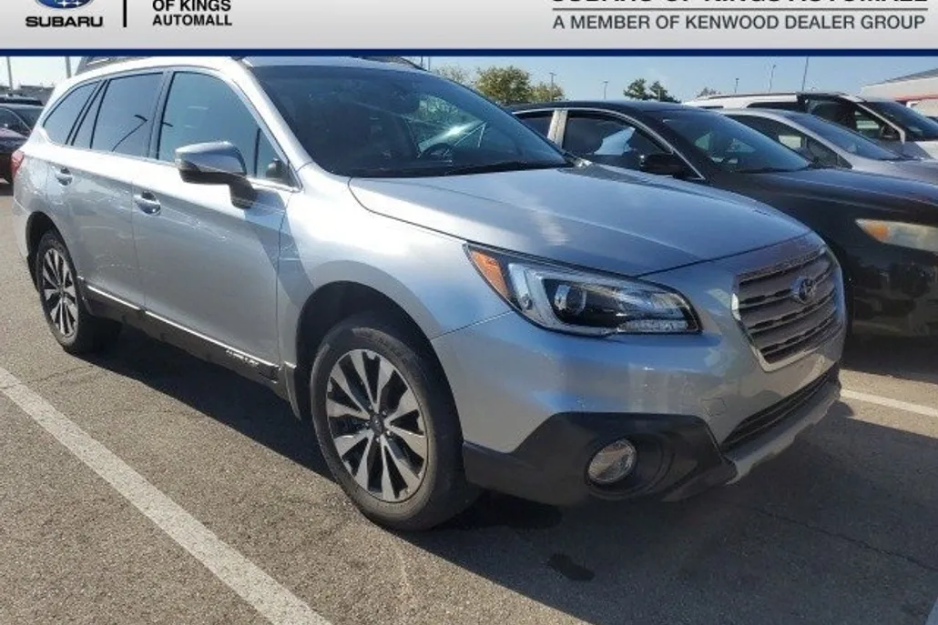 2017 Subaru Outback 2.5i Limited photo 1
