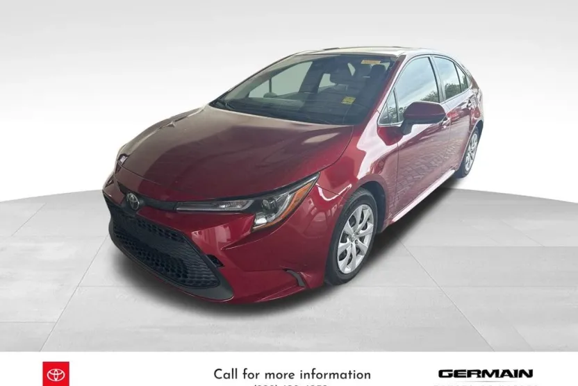 2022 Toyota Corolla LE photo 1
