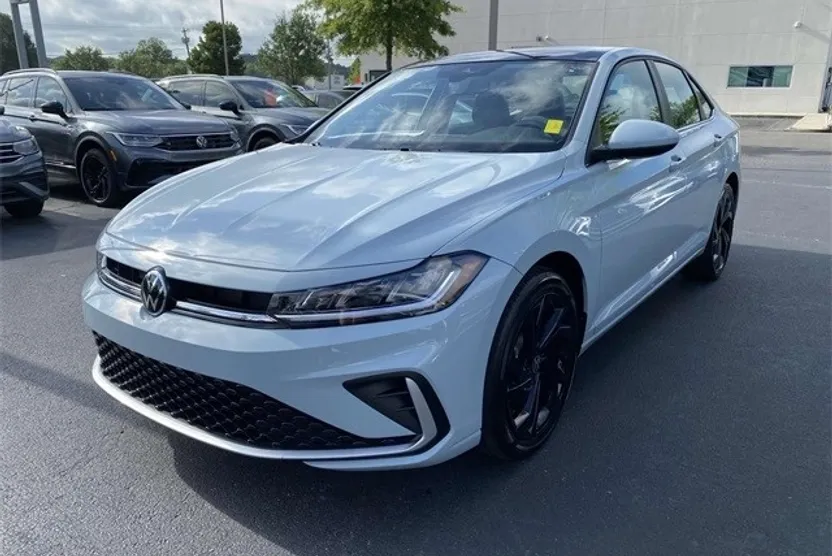 2025 Volkswagen Jetta 1.5T SE photo 1
