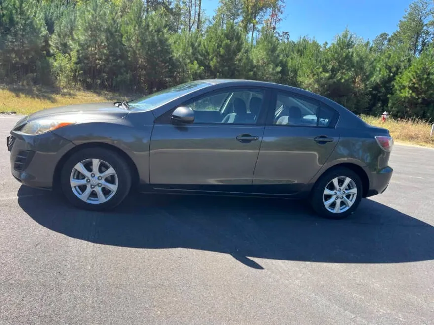 2010 Mazda Mazda3 i SV photo 1
