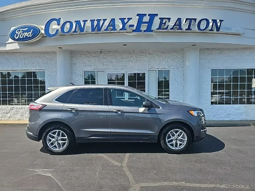 2024 Ford Edge SEL photo 1