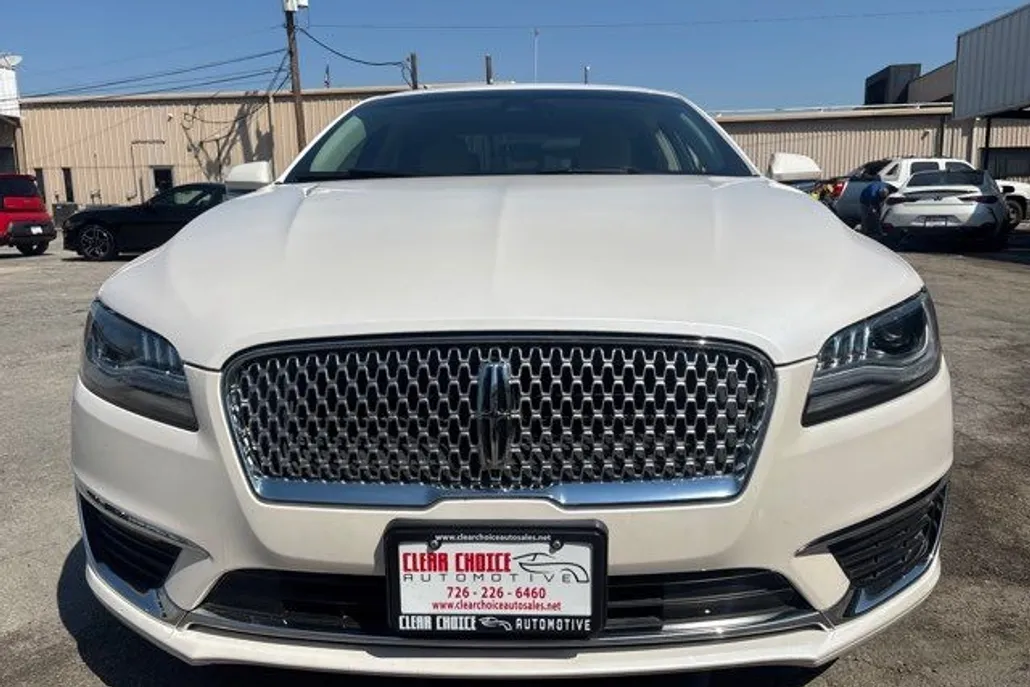 2019 Lincoln MKZ Reserve photo 1
