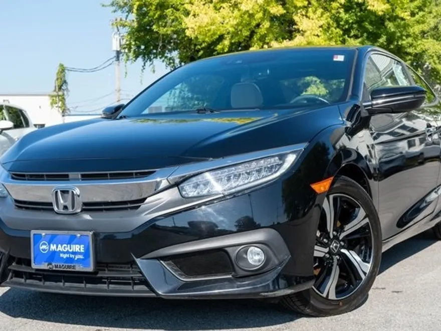 2018 Honda Civic Touring photo 1