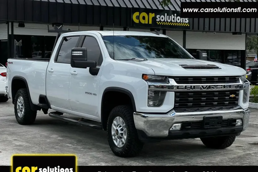 2022 Chevrolet Silverado 2500HD LT photo 1