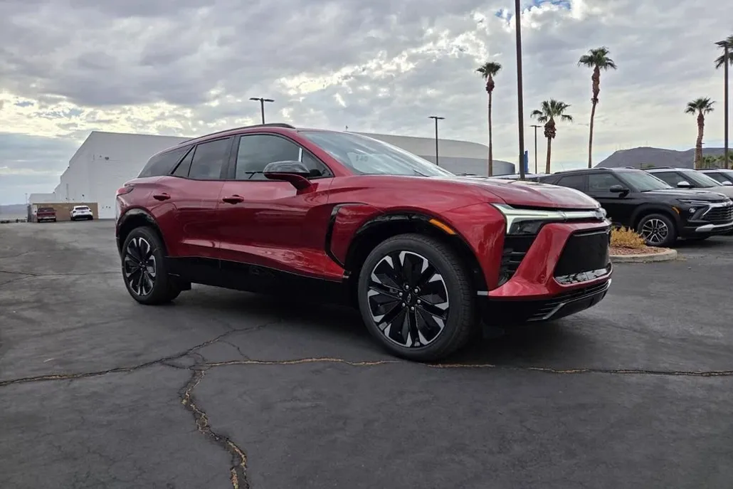 2025 Chevrolet Blazer EV RS photo 1