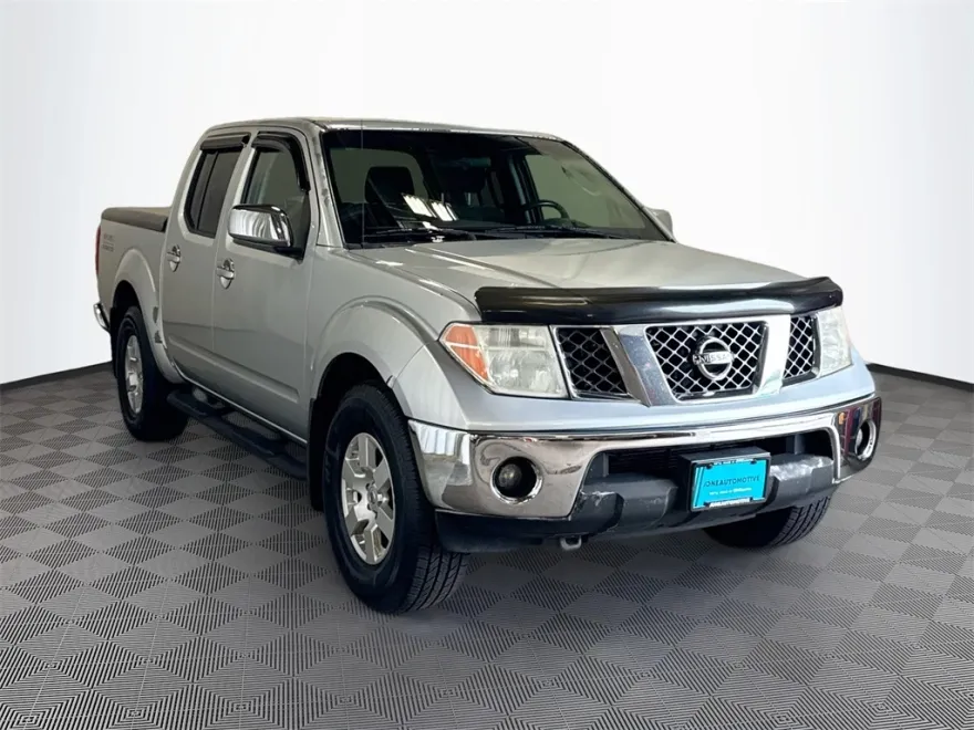 2007 Nissan Frontier Nismo Off-Road photo 1