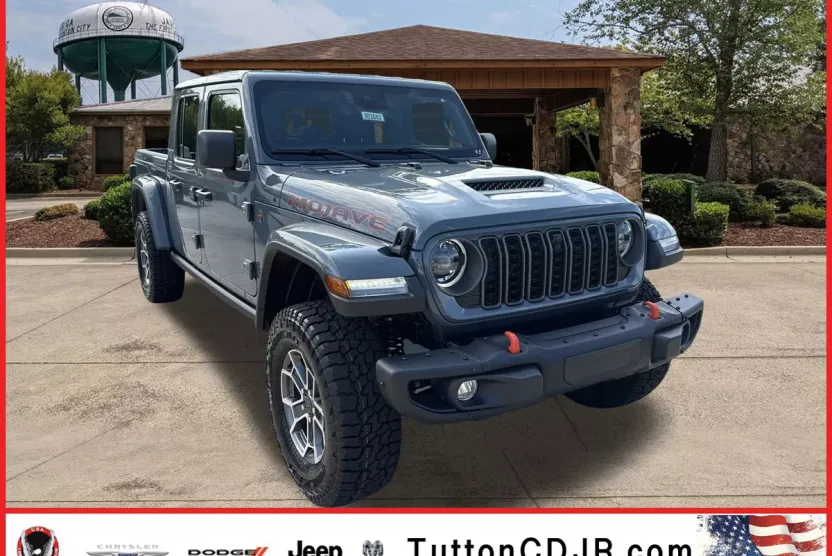2025 Jeep Gladiator Mojave photo 1