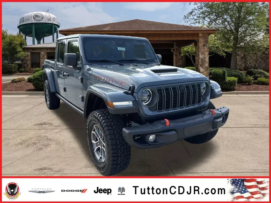 2025 Jeep Gladiator Mojave photo 1