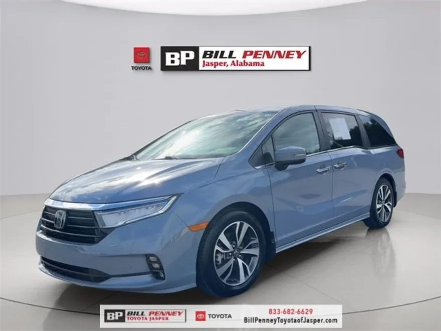 2023 Honda Odyssey Touring photo 1