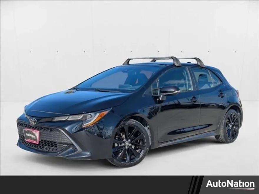 2022 Toyota Corolla SE photo 1