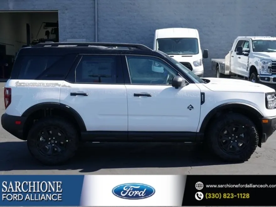 2025 Ford Bronco Sport Outer Banks photo 1